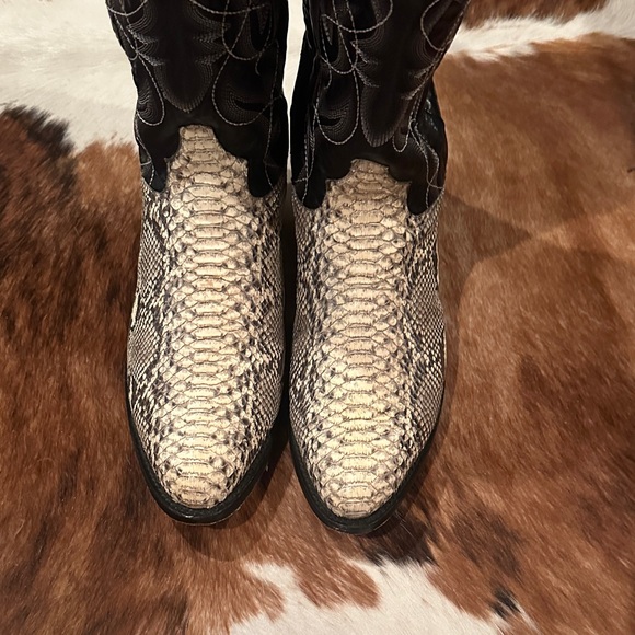 Dan Post Black and Cream Snakeskin Boots - Picture 5 of 10